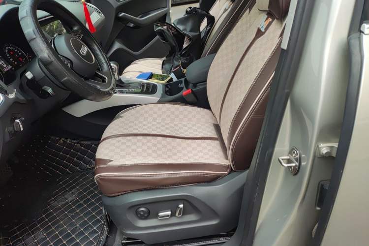Used Audi Q5 2013 40 TFSI Technology Edition Left Front Seat