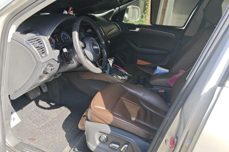 Used Audi Q5 2013 40 TFSI Comfort Edition Left Front Seat
