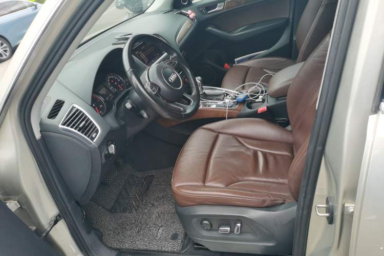 Used Audi Q5 2013 40 TFSI Comfort Edition Left Front Seat