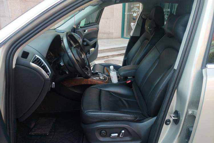 Used Audi Q5 2013 40 TFSI Comfort Edition Left Front Seat