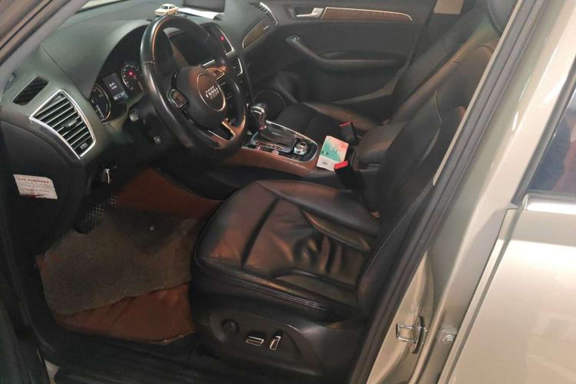 Used Audi Q5 2013 40 TFSI hybrid Left Front Seat