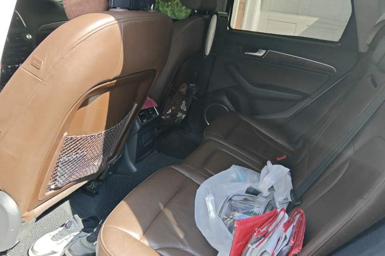Used Audi Q5 2013 40 TFSI Comfort Edition Left Rear Seat