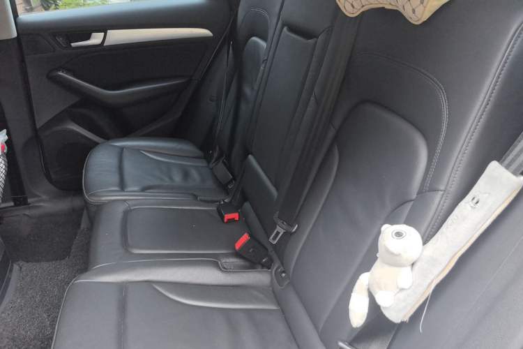 Used Audi Q5 2013 40 TFSI Technology Edition Left Rear Seat