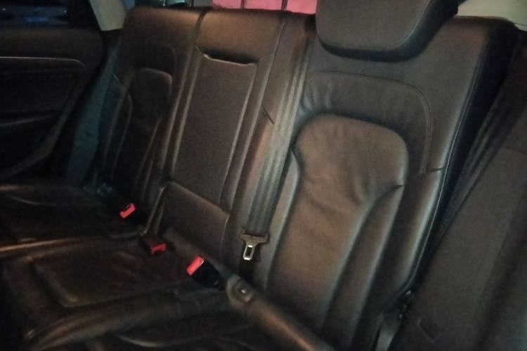 Used Audi Q5 2013 40 TFSI Comfort Edition Left Rear Seat