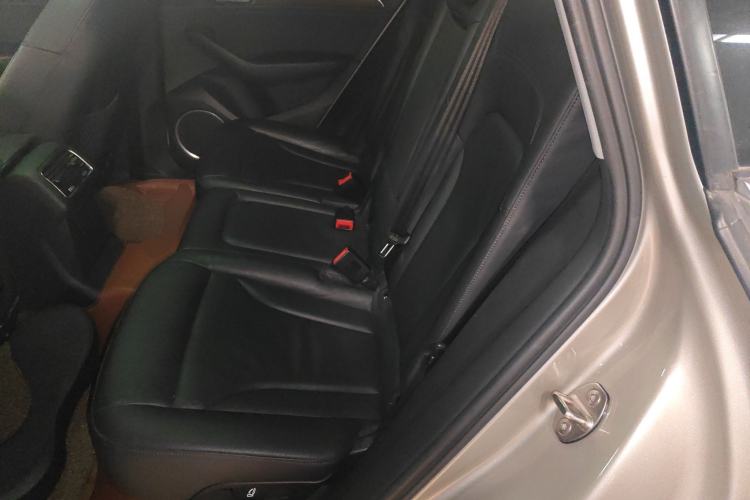 Used Audi Q5 2013 40 TFSI hybrid Left Rear Seat