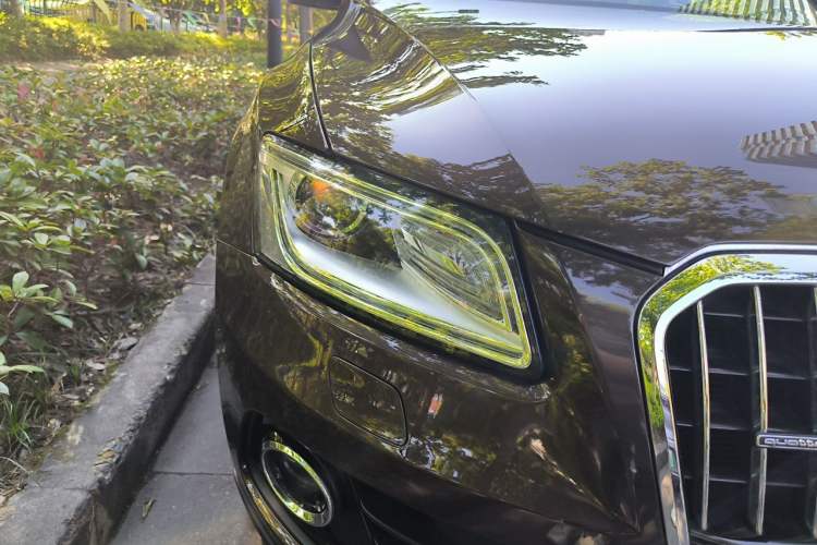 Used Audi Q5 2013 40 TFSI Ambition Right Front Headlight