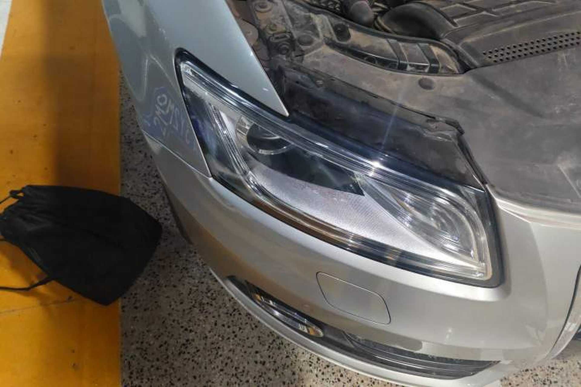 Used Audi Q5 2013 40 TFSI hybrid Right Front Headlight