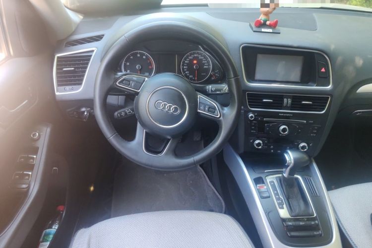 Used Audi Q5 2013 40 TFSI Technology Edition Steering Wheel