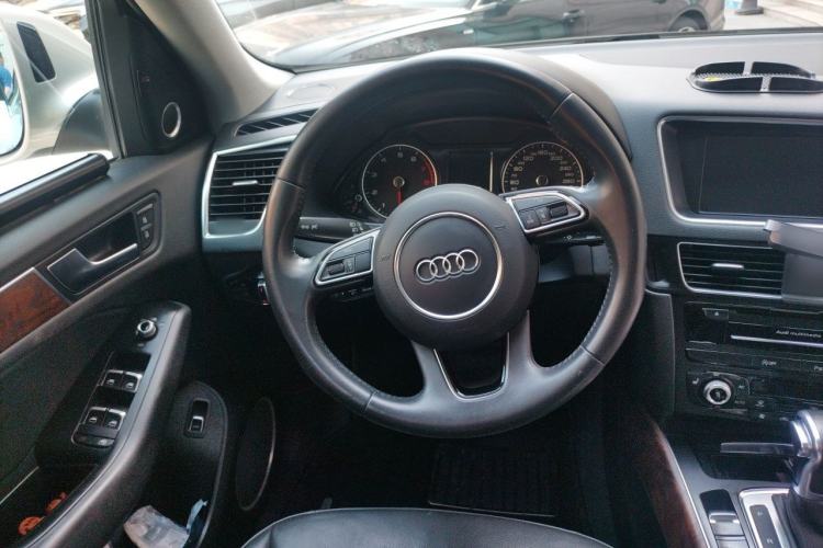 Used Audi Q5 2013 40 TFSI Comfort Edition Steering Wheel
