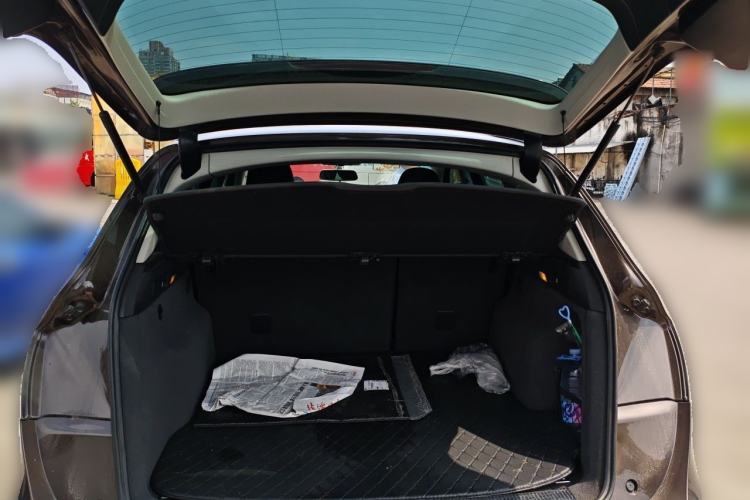 Used Audi Q5 2013 40 TFSI Ambition Trunk