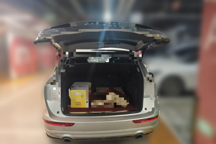 Used Audi Q5 2013 40 TFSI hybrid Trunk