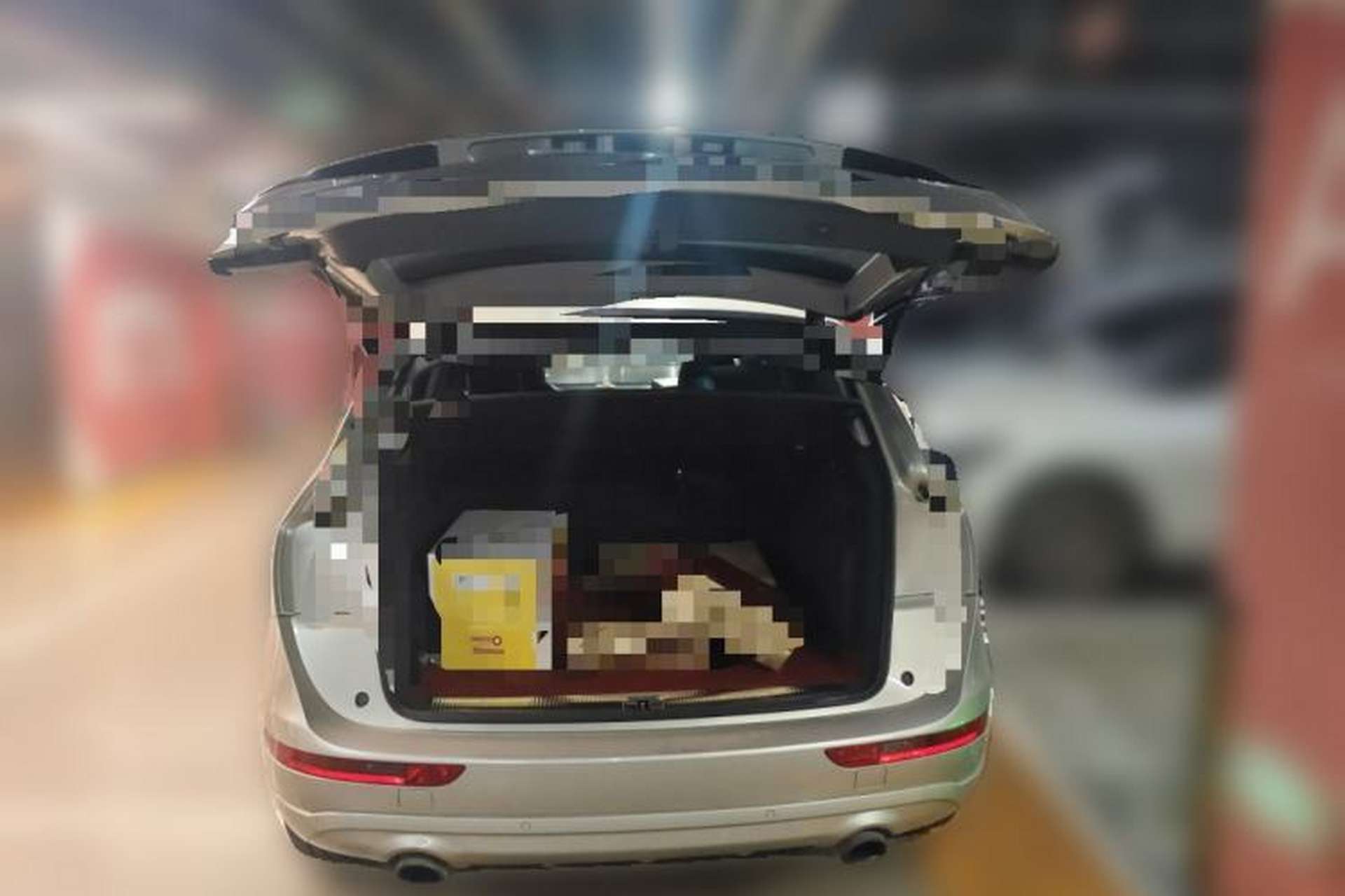 Used Audi Q5 2013 40 TFSI hybrid Trunk