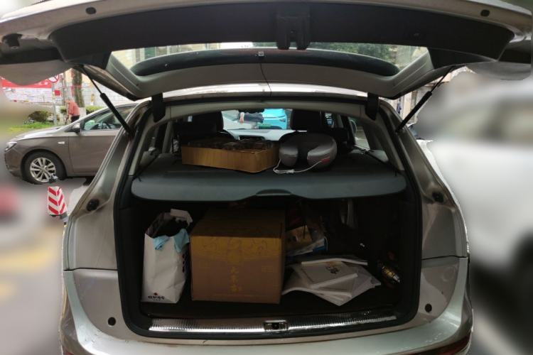 Used Audi Q5 2013 40 TFSI Luxury Model Trunk