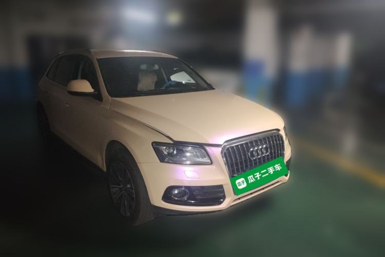 Used Audi Q5 2013 40 TFSI Comfort Edition Front Right 45 Deg