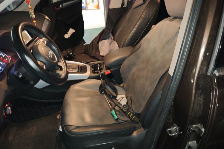Used Audi Q5 2013 40 TFSI Technology Edition Left Front Seat