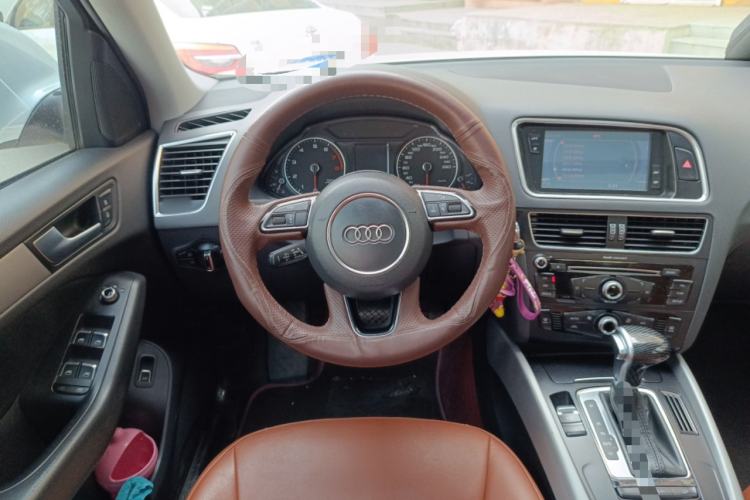 Used Audi Q5 2013 40 TFSI Ambition Steering Wheel