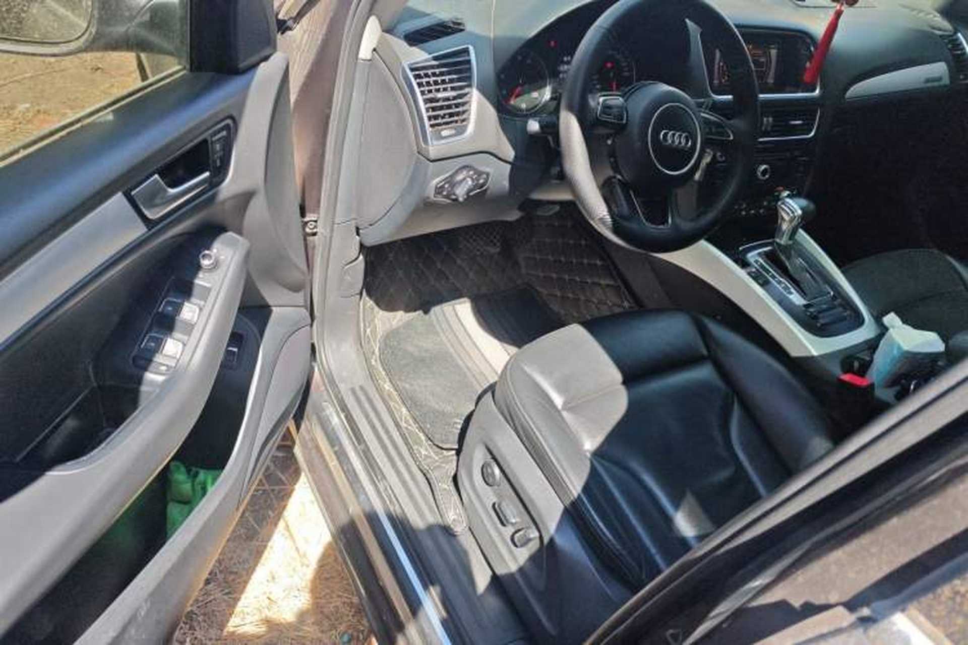 Used Audi Q5 2013 40 TFSI Ambition Driver Seat