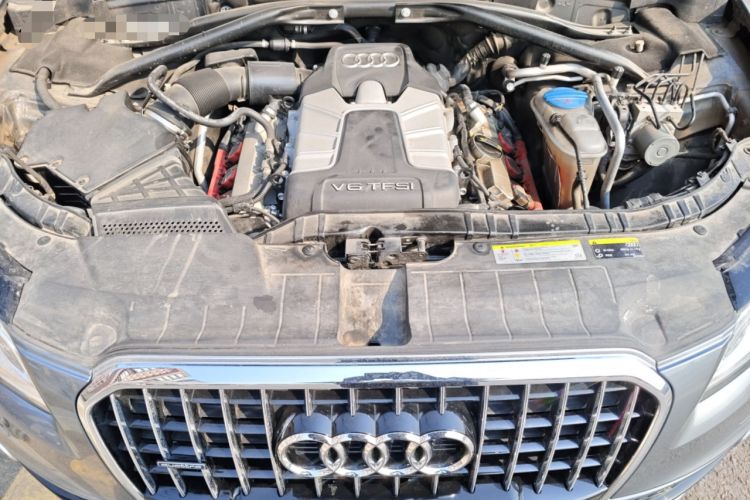 Used Audi Q5 2013 45 TFSI quattro Sport Edition Engine Bay