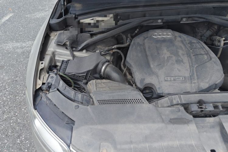Used Audi Q5 2013 40 TFSI Technology Edition Engine Bay Right