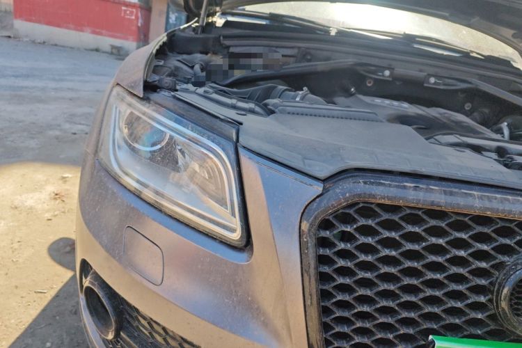 Used Audi Q5 2013 40 TFSI Ambition Right Front Headlight