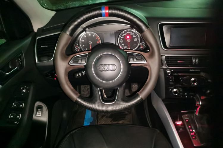 Used Audi Q5 2013 40 TFSI Technology Edition Steering Wheel