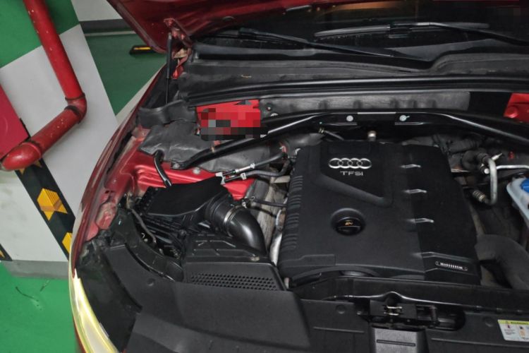 Used Audi Q5 2013 40 TFSI Technology Edition Engine Bay Right