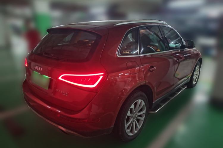 Used Audi Q5 2013 40 TFSI Technology Edition Rear Right 45 Deg