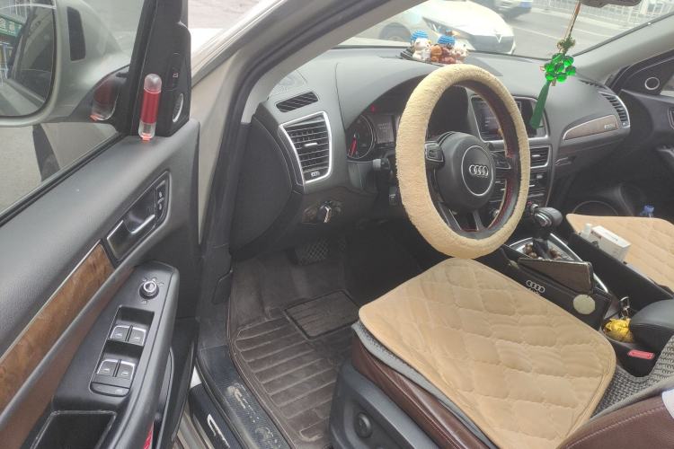 Used Audi Q5 2013 40 TFSI Comfort Edition Driver Seat