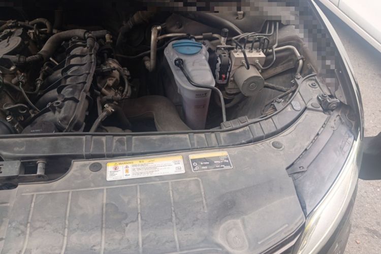Used Audi Q5 2013 40 TFSI Technology Edition Engine Bay Left