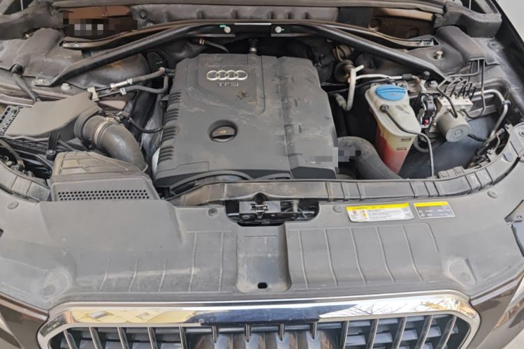 Used Audi Q5 2013 40 TFSI Comfort Edition Engine Bay