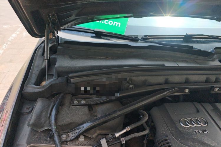 Used Audi Q5 2013 40 TFSI Technology Edition Engine Bay Right
