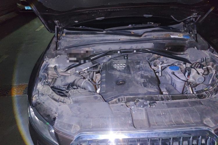 Used Audi Q5 2013 40 TFSI Technology Edition Engine Bay Right