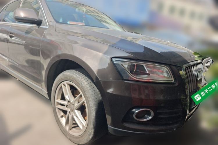 Used Audi Q5 2013 40 TFSI Ambition Front Right 45 Deg