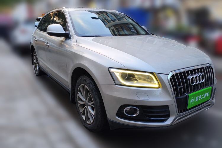 Used Audi Q5 2013 40 TFSI Comfort Edition Front Right 45 Deg