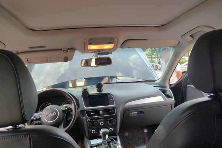 Used Audi Q5 2013 40 TFSI Technology Edition Headliner