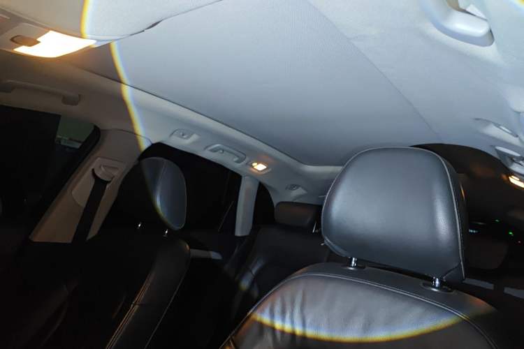 Used Audi Q5 2013 40 TFSI Technology Edition Headliner