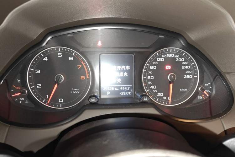 Used Audi Q5 2013 40 TFSI Ambition Instrument Cluster