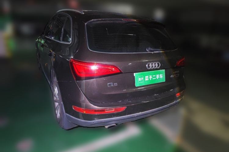 Used Audi Q5 2013 40 TFSI Technology Edition Rear Left 45 Deg