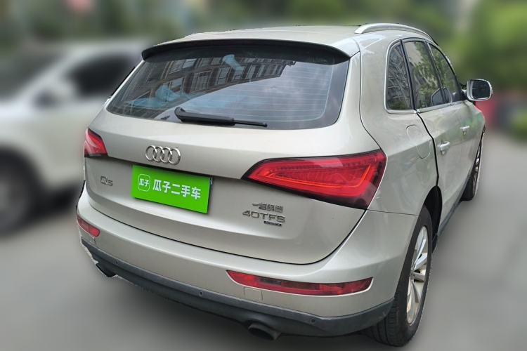 Used Audi Q5 2013 40 TFSI Technology Edition Rear Right 45 Deg