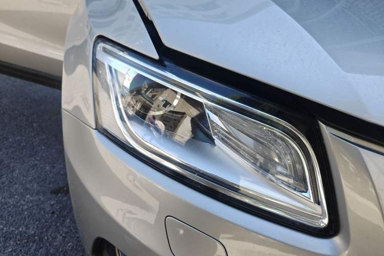 Used Audi Q5 2013 40 TFSI Technology Edition Right Front Headlight