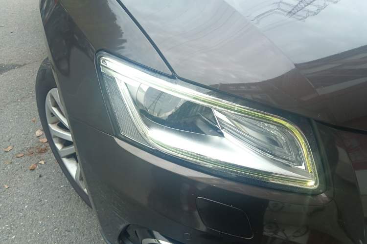 Used Audi Q5 2013 40 TFSI Technology Edition Right Front Headlight