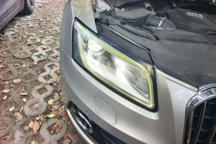 Used Audi Q5 2013 40 TFSI Technology Edition Right Front Headlight