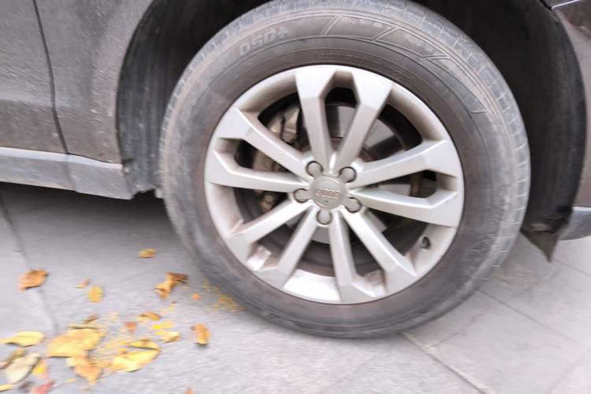 Used Audi Q5 2013 40 TFSI Technology Edition Right Front Wheel Hub