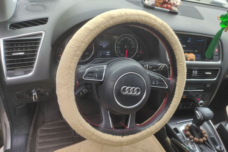 Used Audi Q5 2013 40 TFSI Comfort Edition Steering Wheel