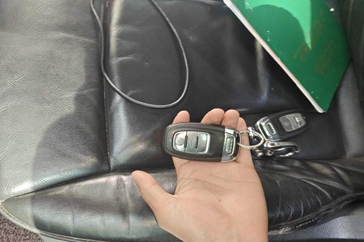 Used Audi Q5 2013 40 TFSI Technology Edition Vehicle Key