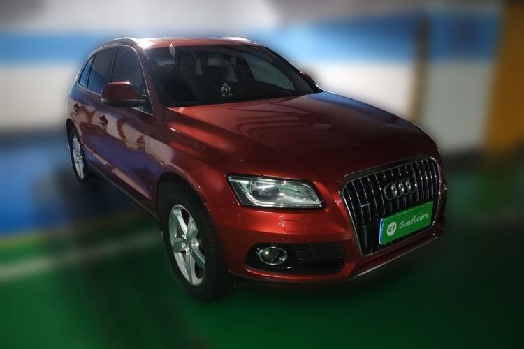 Used Audi Q5 2013 40 TFSI Comfort Edition Front Right 45 Deg