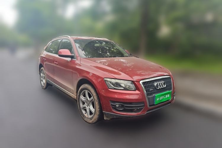 Used Audi Q5 2013 40 TFSI Technology Edition Front Right 45 Deg