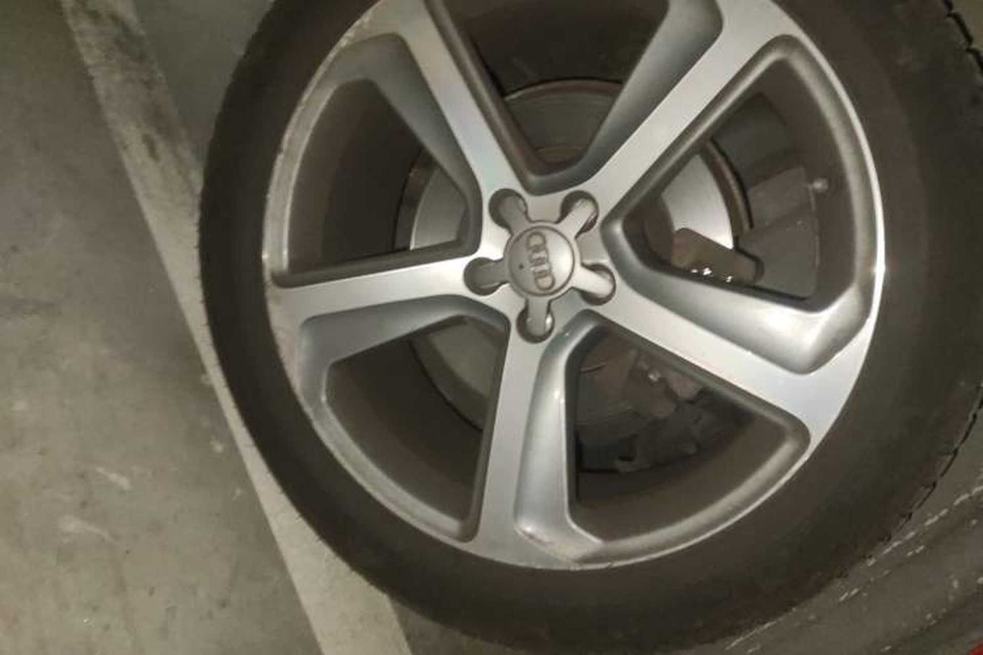 Used Audi Q5 2013 45 TFSI quattro Sport Edition Right Front Wheel Hub
