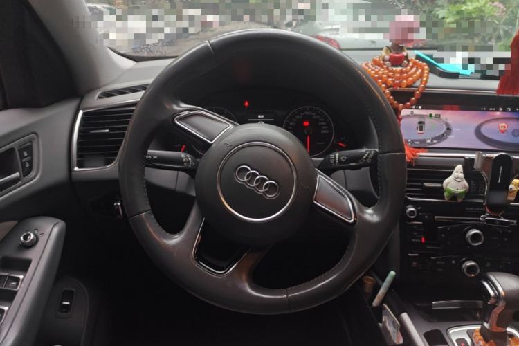 Used Audi Q5 2013 40 TFSI Ambition Steering Wheel