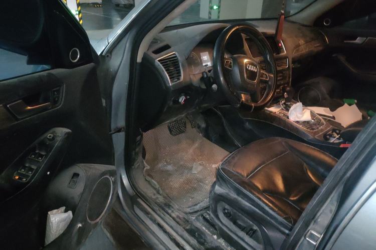 Used Audi Q5 2013 40 TFSI hybrid Driver Seat